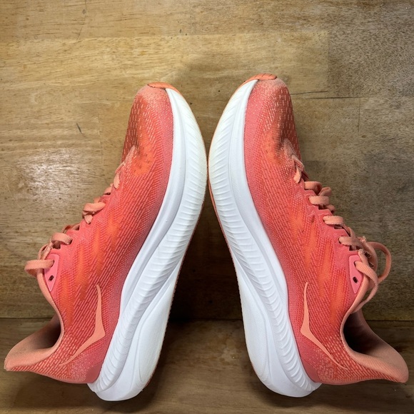 Hoka One One Mach 6 LA Womens Size 7.5 Running Shoes Sneakers Guava White - Picture 8 of 14